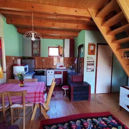 Vikendica Dana * 米特洛瓦克