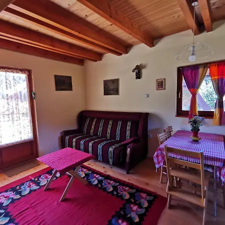 Vikendica Dana דירה *